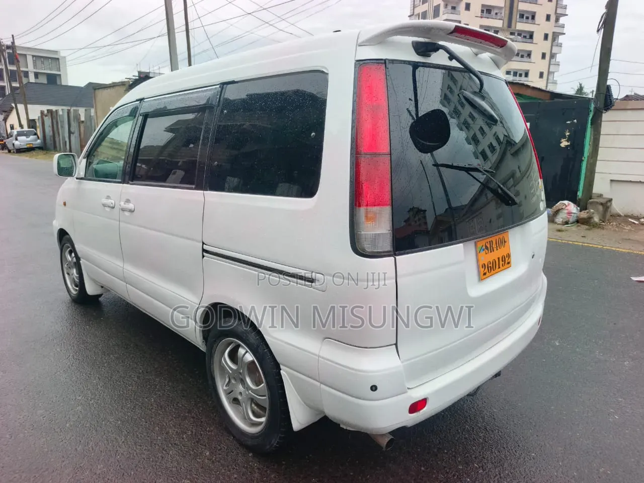 Toyota Noah 2001 White