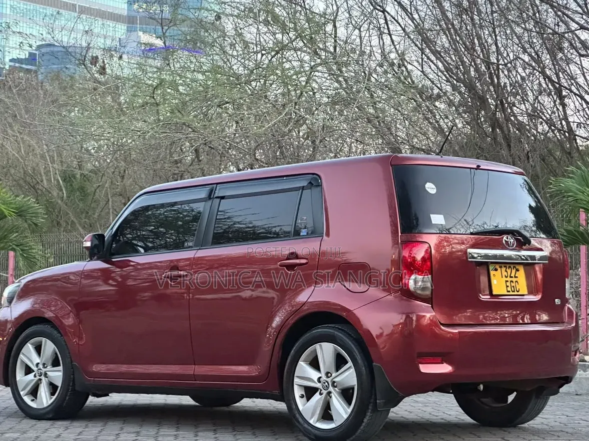 Toyota Corolla Rumion 2008 Maroon