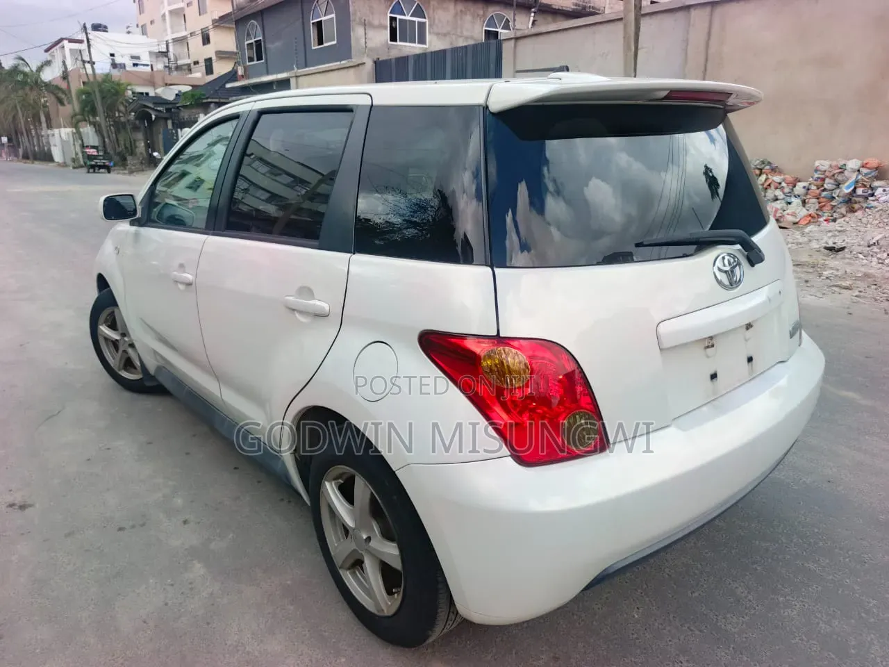 Toyota IST 2004 White