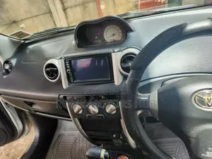 Toyota IST 2006 Silver