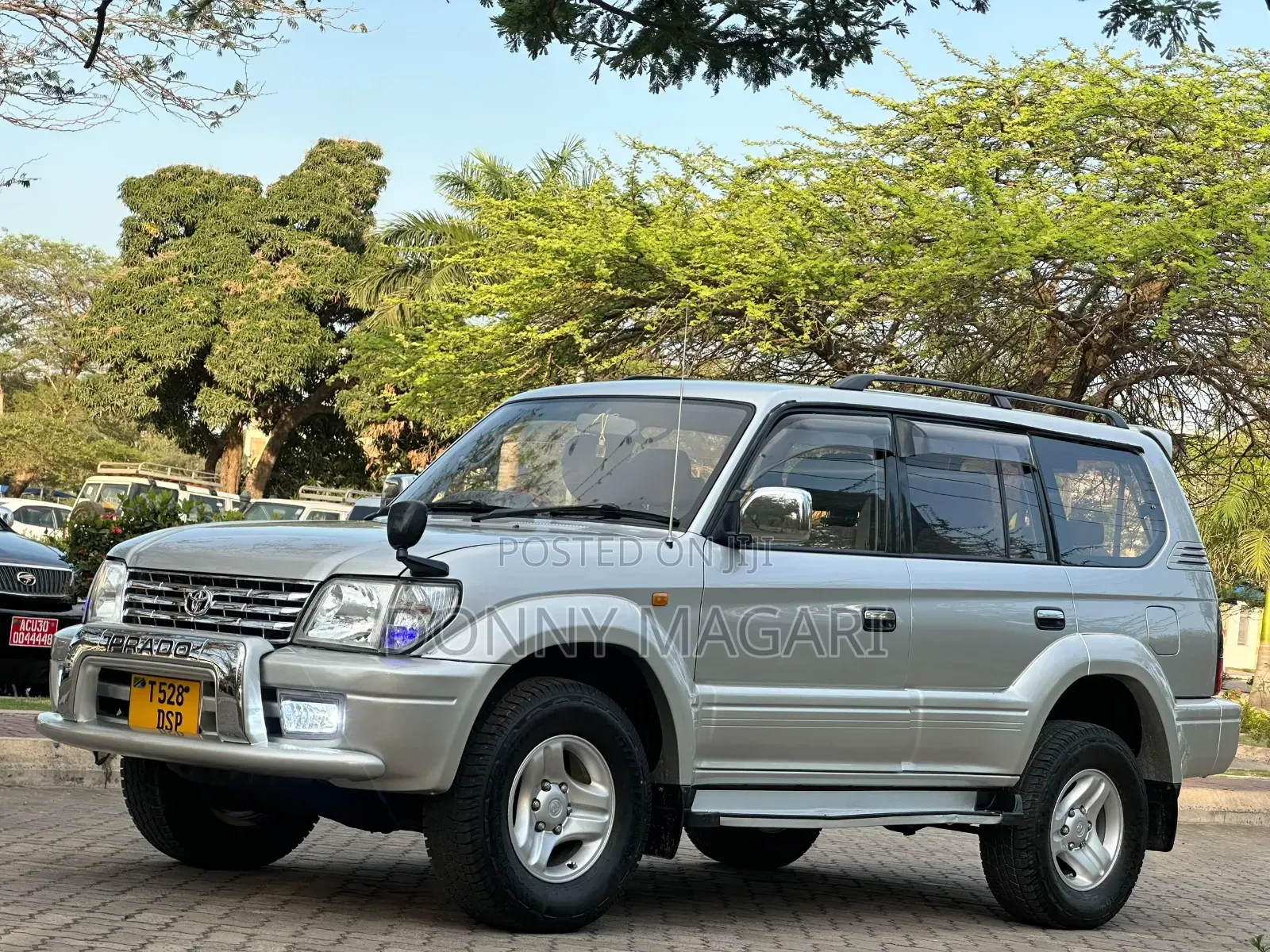 Toyota Land Cruiser Prado 2002 Silver
