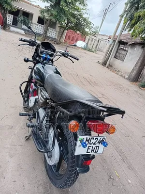 Bajaj Boxer 125 2025 Black