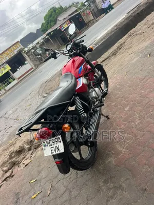TVS HLX 125 2025 Red