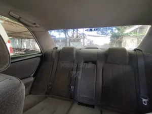 Toyota Mark II 2000 Silver