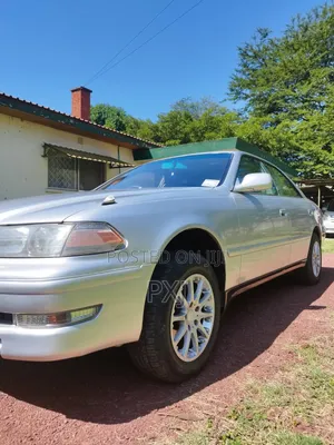 Toyota Mark II 2000 Silver