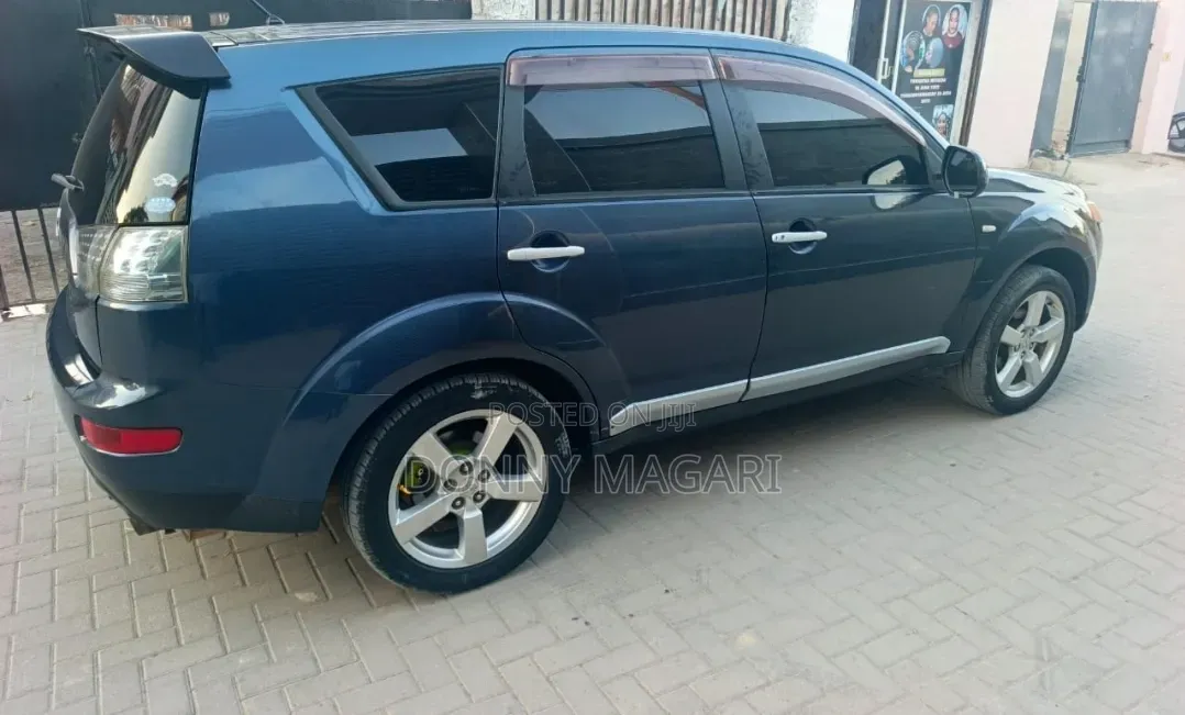Mitsubishi Outlander 2006 Gray