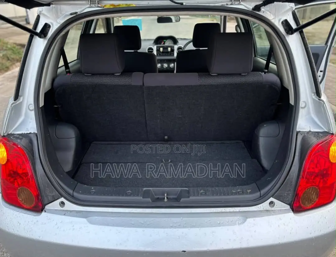Toyota IST 2004 Black