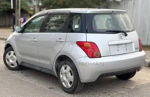 Toyota IST 2004 Black