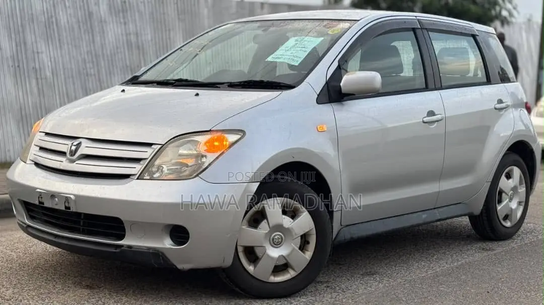 Toyota IST 2004 Black