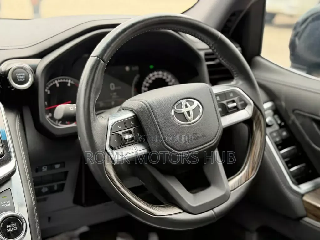 Toyota Land Cruiser Prado 2024 Black