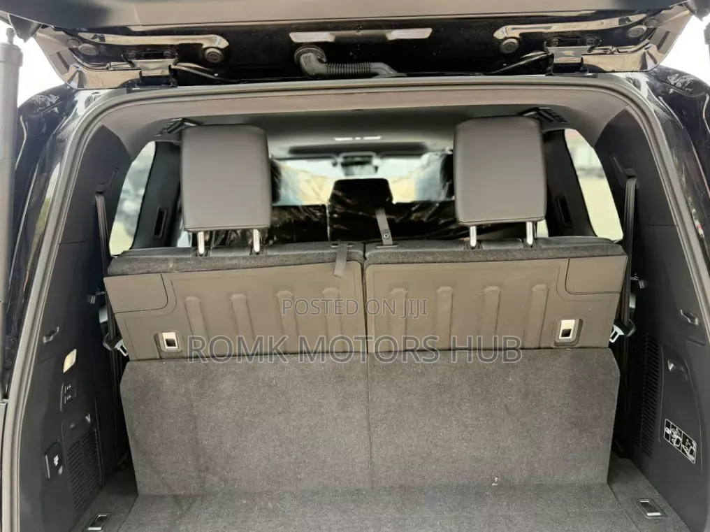 Toyota Land Cruiser Prado 2024 Black