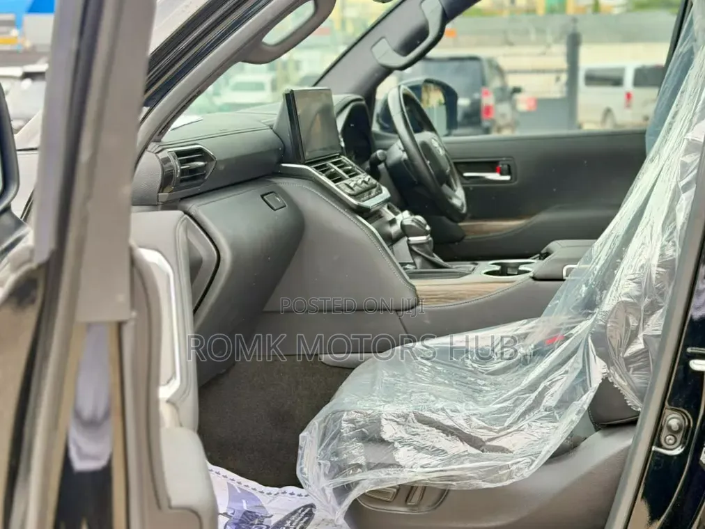 Toyota Land Cruiser Prado 2024 Black
