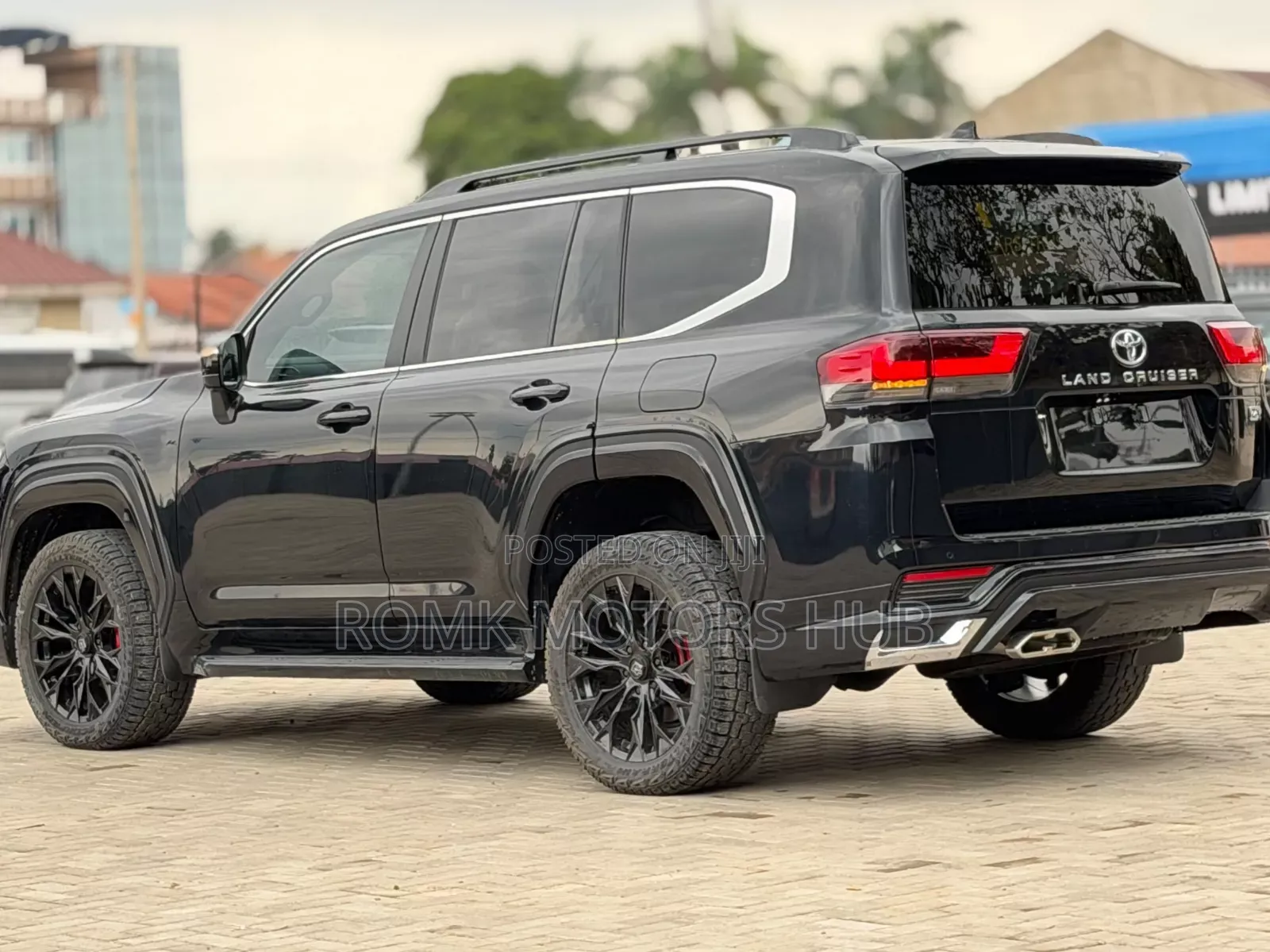 Toyota Land Cruiser Prado 2024 Black