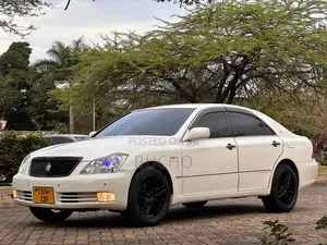 Toyota Crown 2007 White