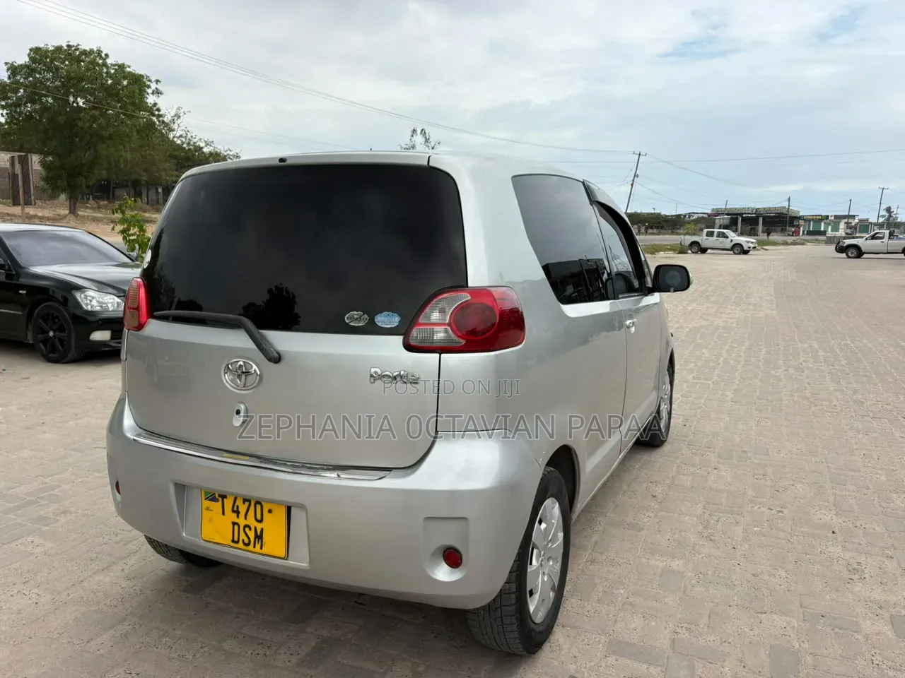 Toyota Porte 2004 Silver