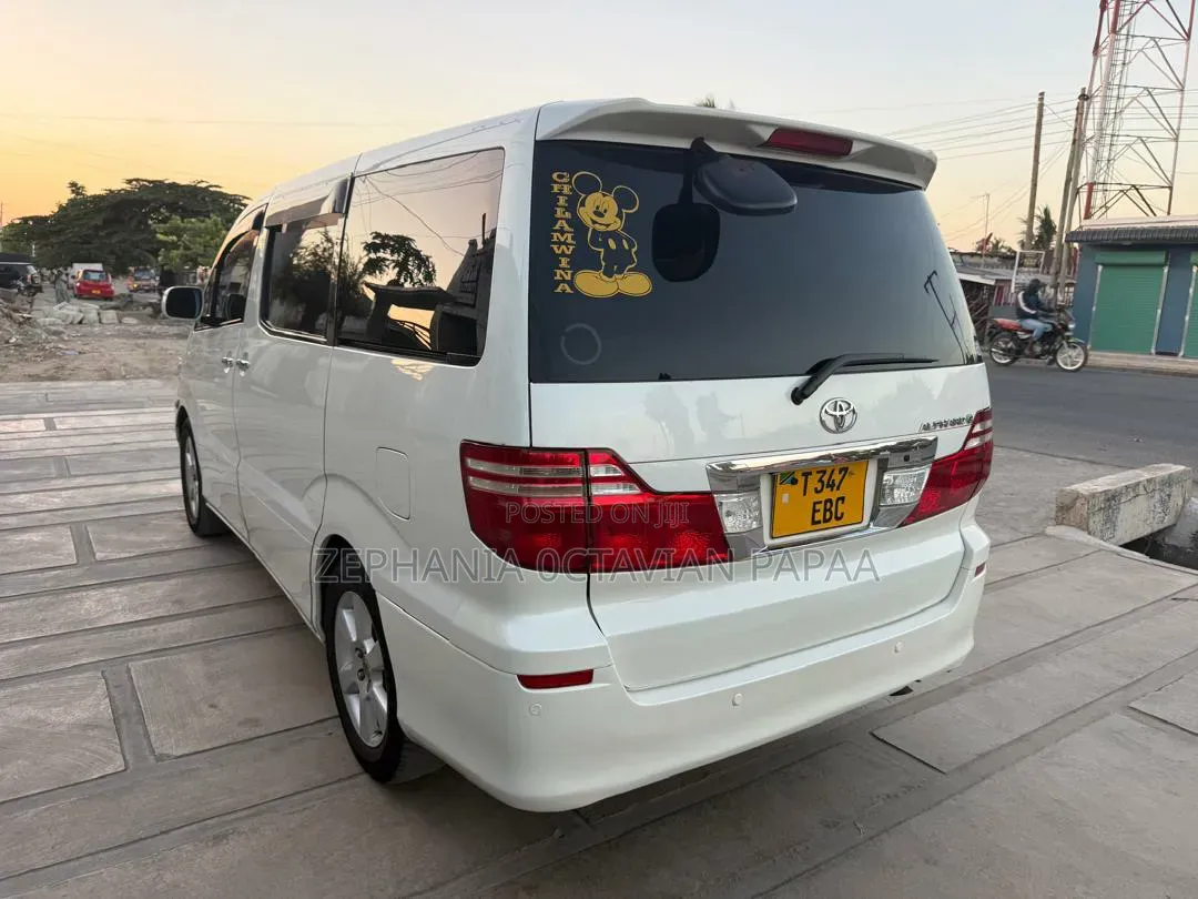 Toyota Alphard 2005 White