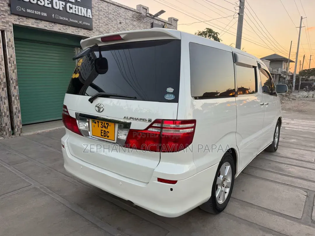Toyota Alphard 2005 White