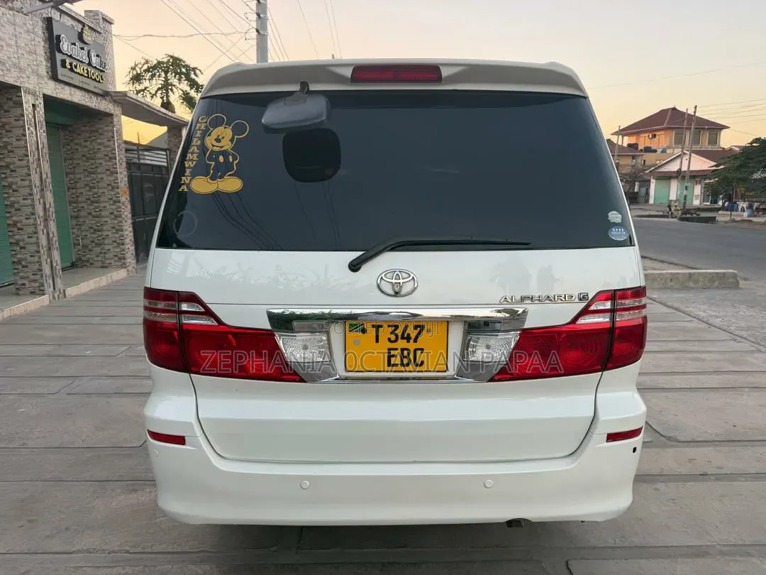 Toyota Alphard 2005 White