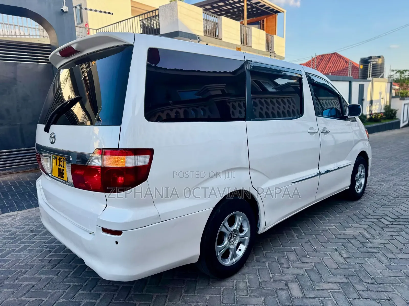 Toyota Alphard 2004 White