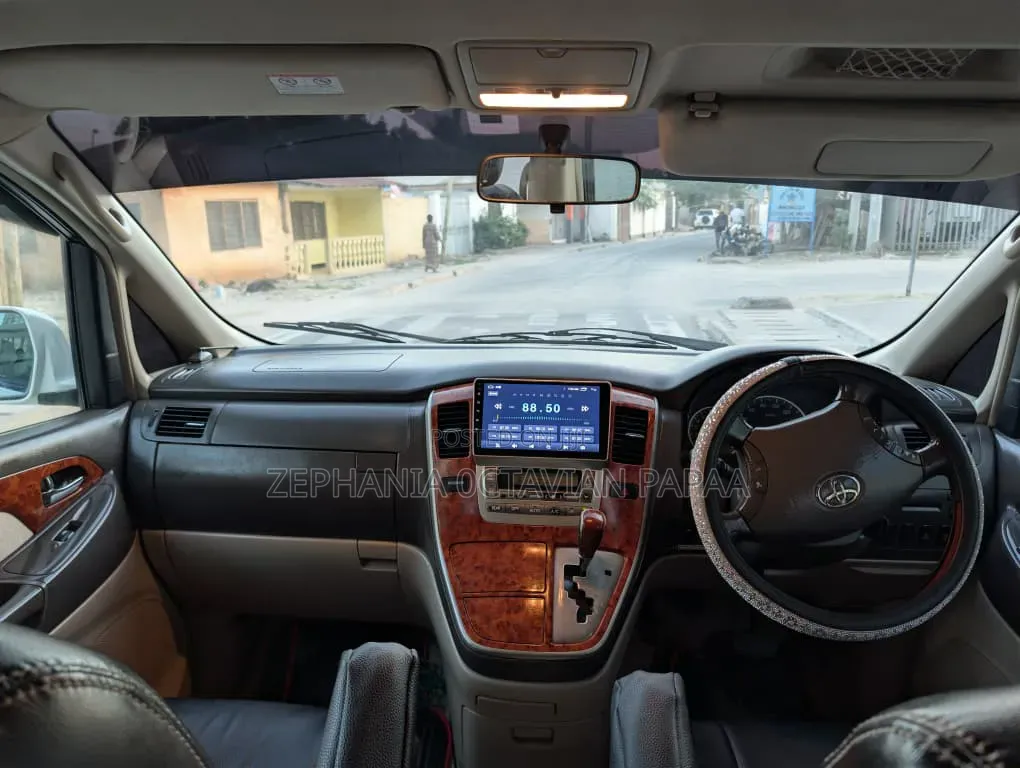 Toyota Alphard 2007 White