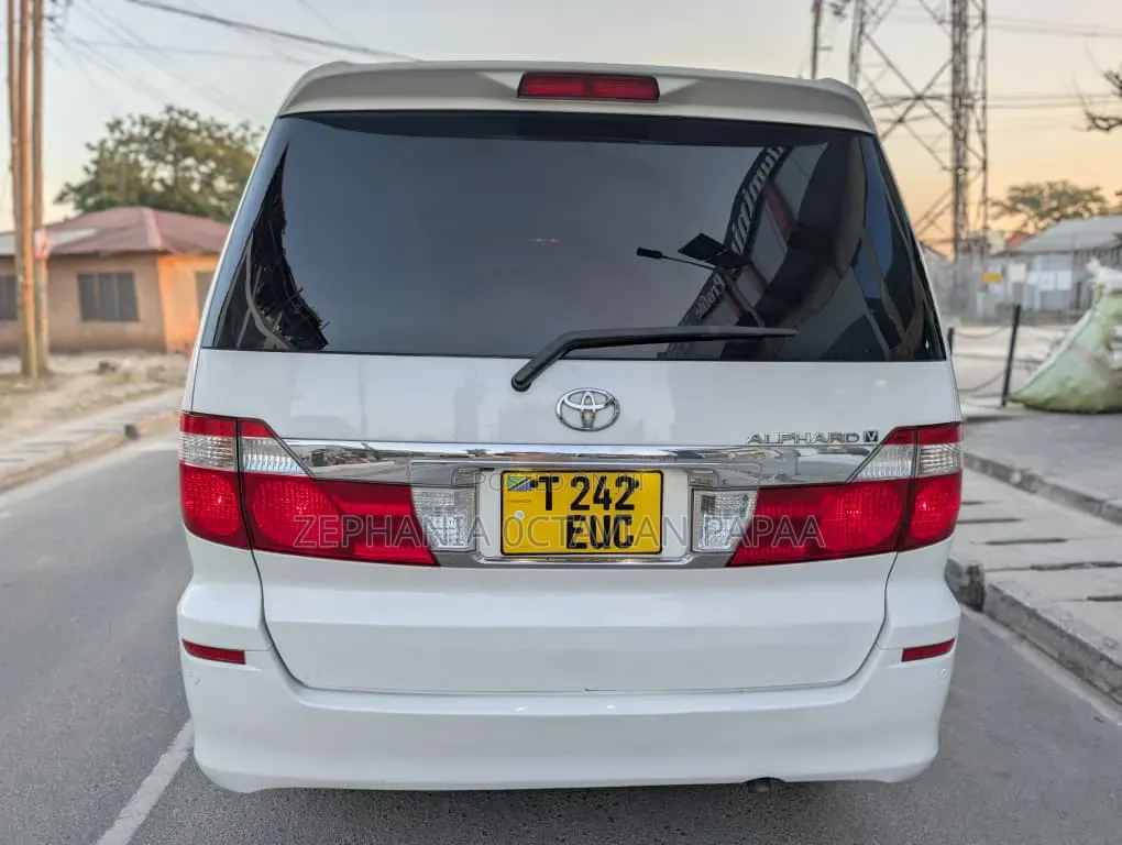 Toyota Alphard 2007 White