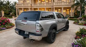 Toyota Hilux 2018 Silver