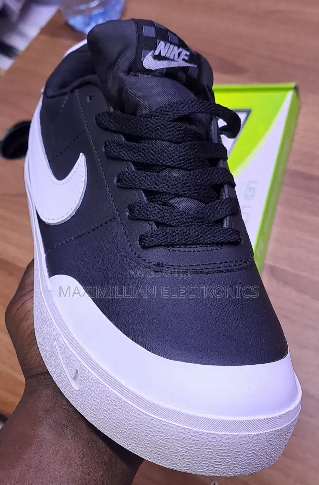 Nike Sneakers