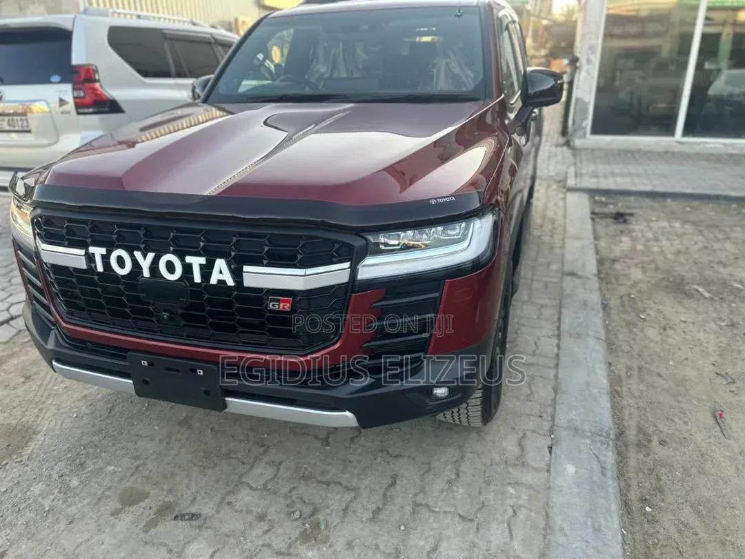 Toyota Land Cruiser 2024 Maroon