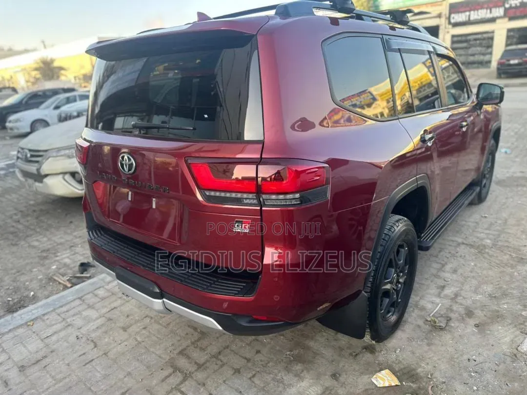 Toyota Land Cruiser 2024 Maroon