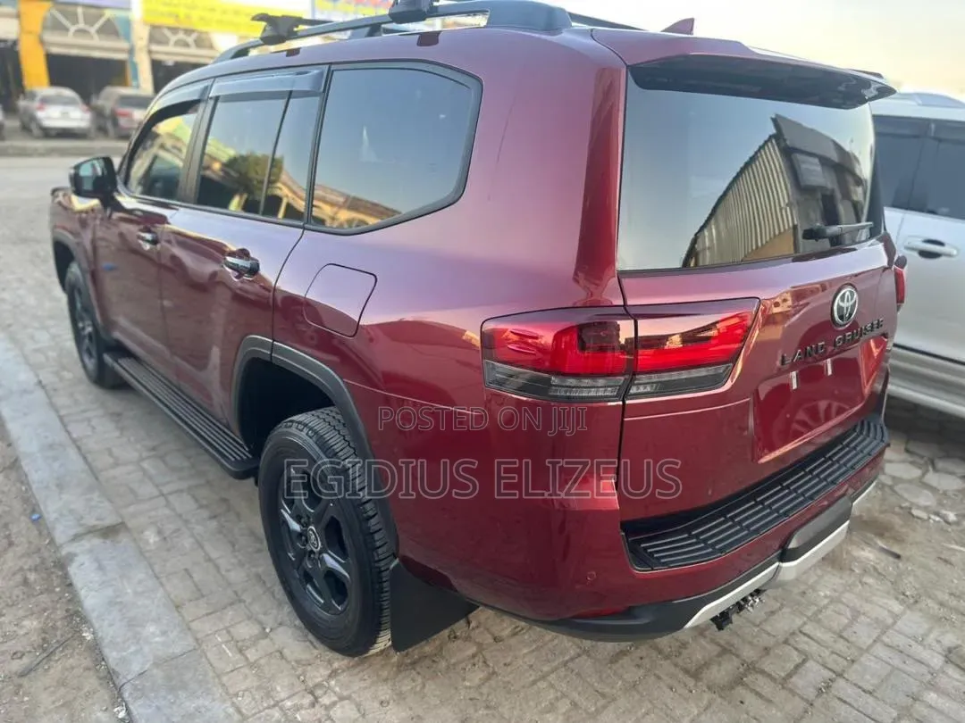 Toyota Land Cruiser 2024 Maroon