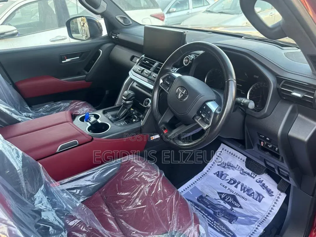 Toyota Land Cruiser 2024 Maroon
