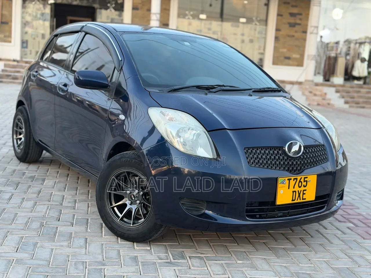 Toyota Vitz 2009 Blue