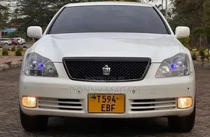 Toyota Crown 2007 White