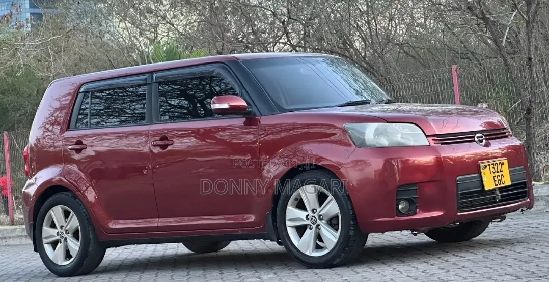 Toyota Corolla Rumion 2009 Maroon