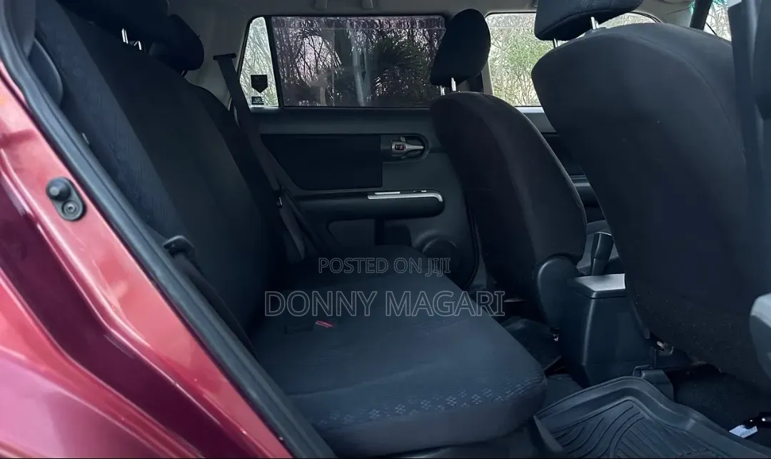Toyota Corolla Rumion 2009 Maroon