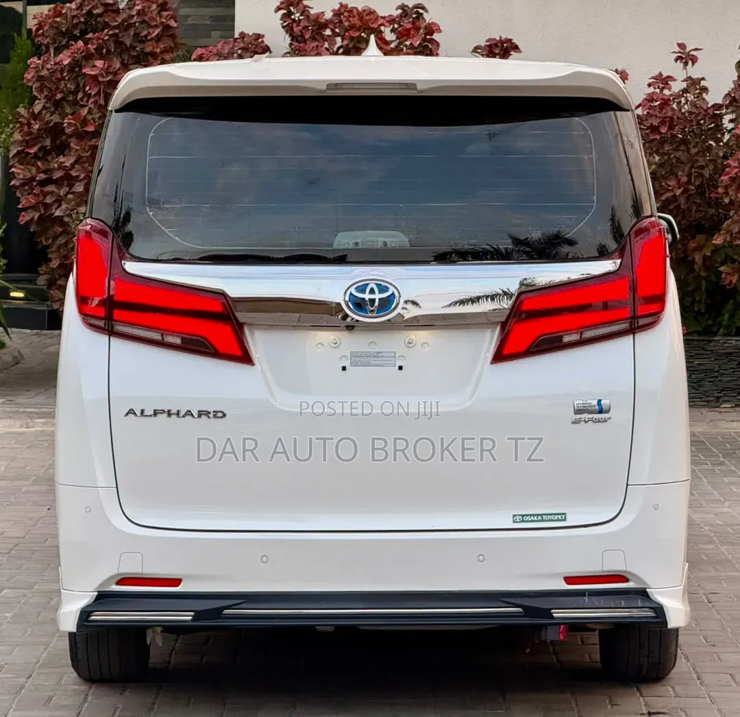 Toyota Alphard 2019 White