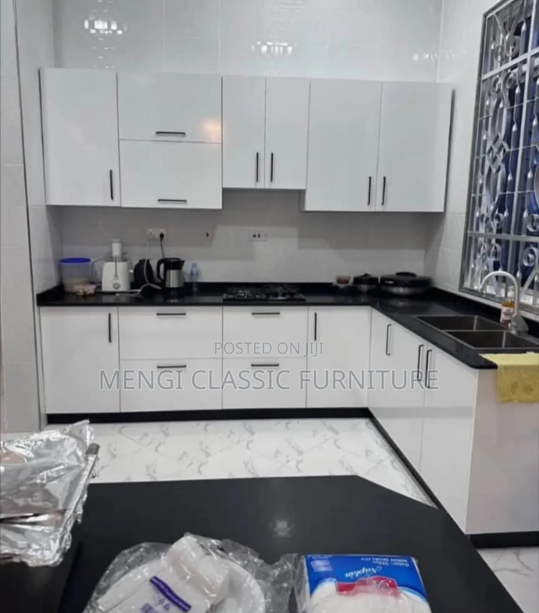 Kitchen Cabinets Bei Kulingana Na Ukubwa Wa Jiko