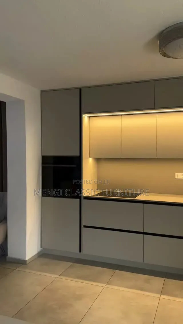 Kitchen Cabinets Bei Kulingana Na Ukubwa Wa Jiko