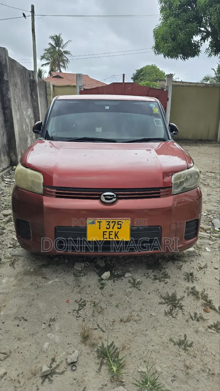 Toyota Corolla Rumion 2010 Maroon