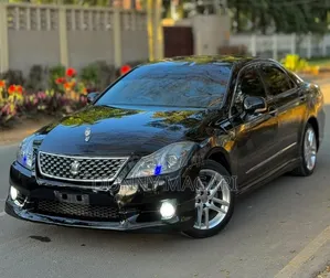 Toyota Crown 2011 Black
