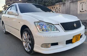 Toyota Crown 2007 White
