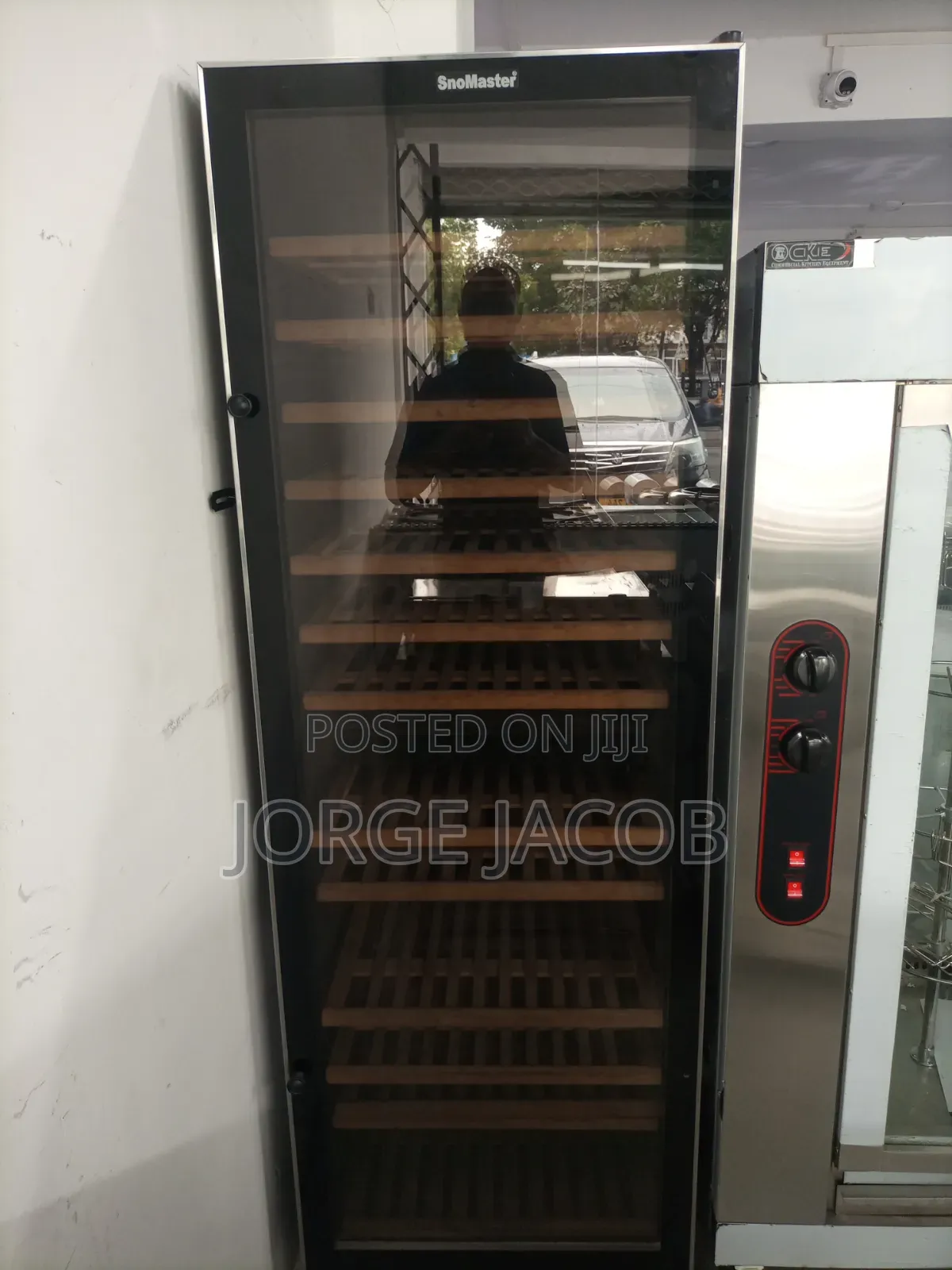Commercial Wine Cooler Cabinet.