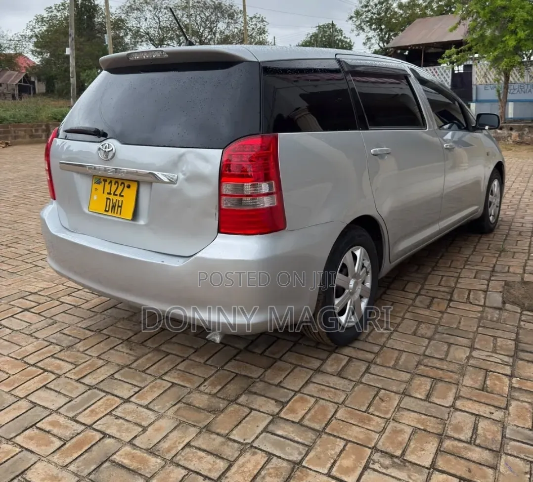Toyota Wish 2007 Silver