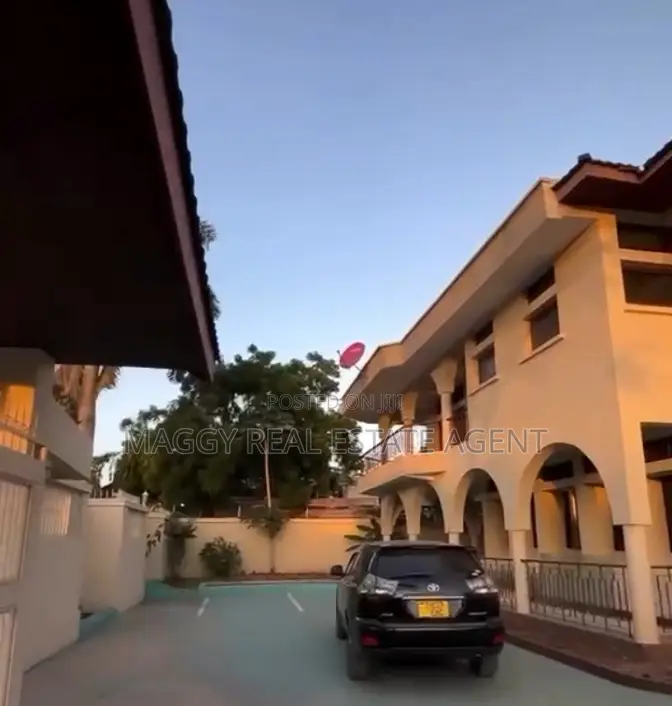 5bdrm House in Mbezi Beach for rent