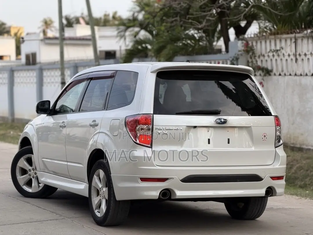 Subaru Forester 2009 White