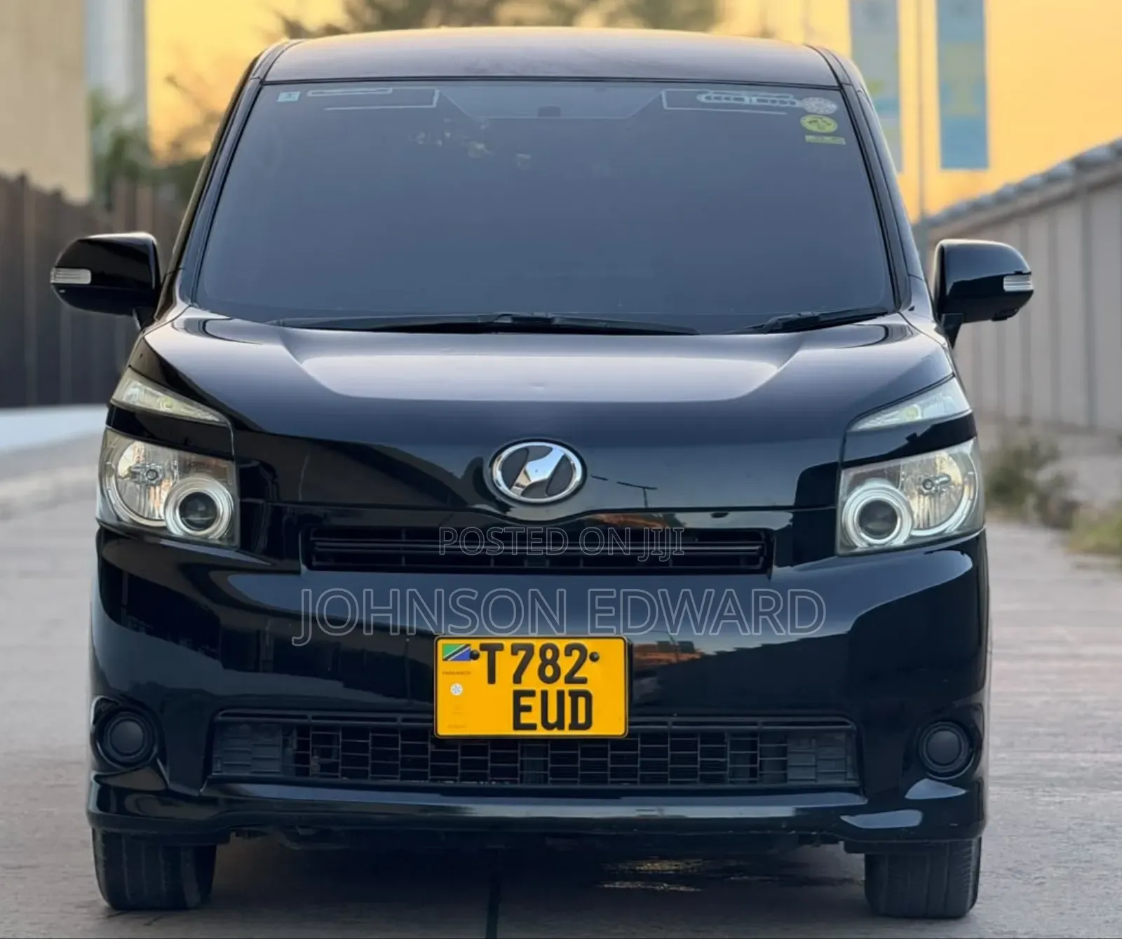 Toyota Noah 2008 Blue