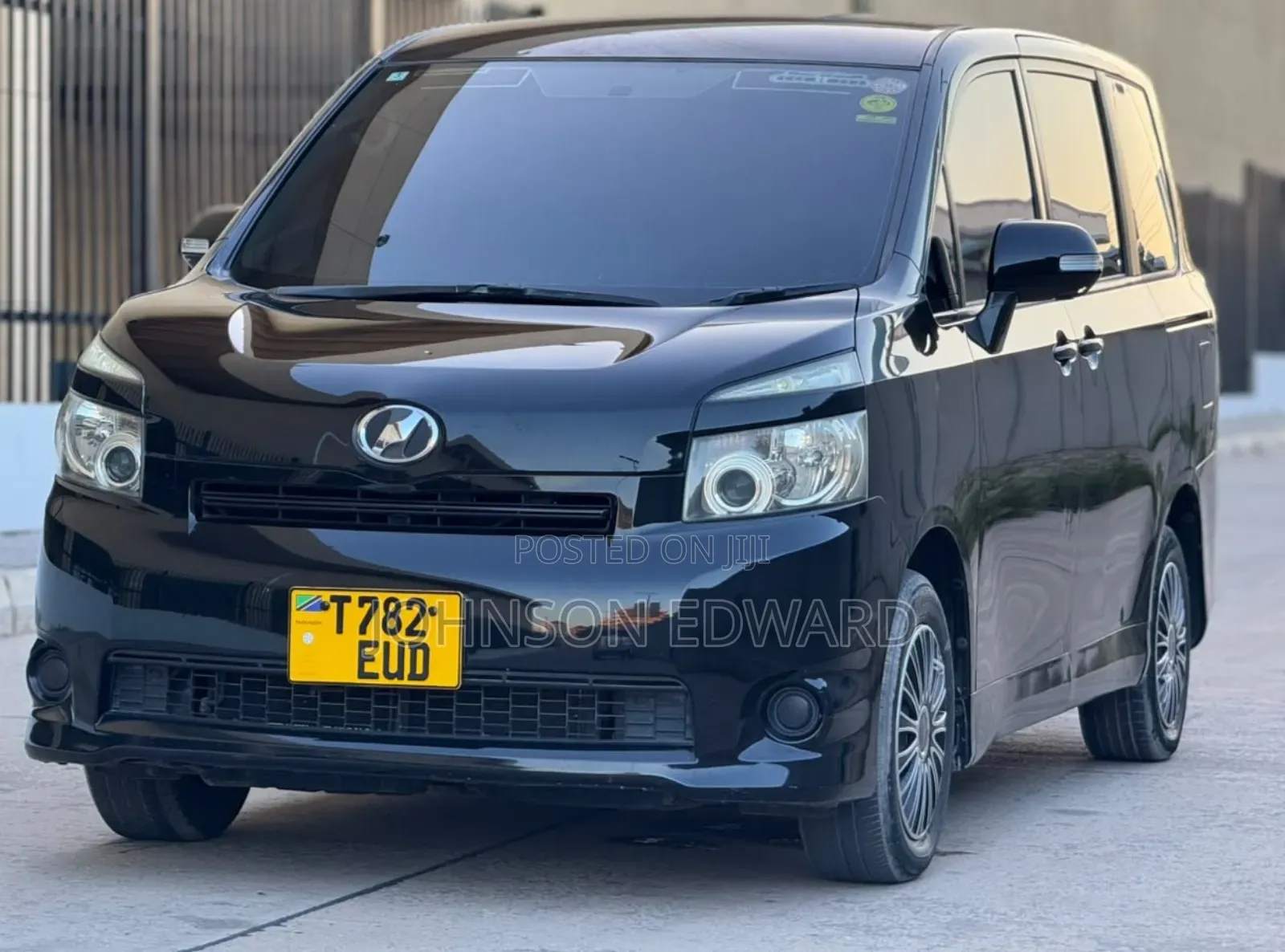 Toyota Noah 2008 Blue