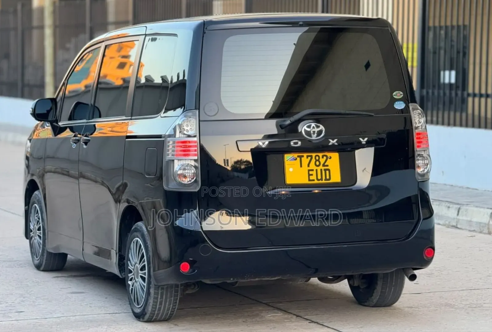 Toyota Noah 2008 Blue