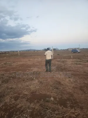 Moshi - Njiapanda Ya Himo Ofa Ya Viwanja Mita 100 Toka Lami