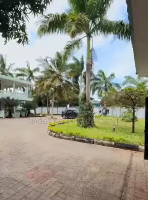 5bdrm House in Mbezi Beach for rent